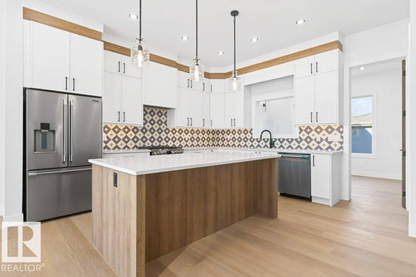 8506 148 ST NW — photo 14 of 40