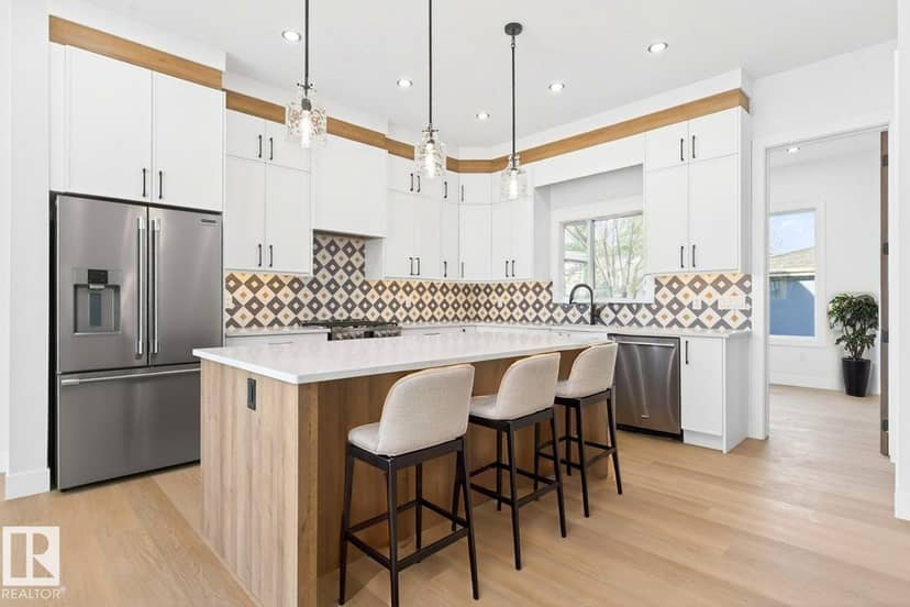 8506 148 ST NW — photo 15 of 40