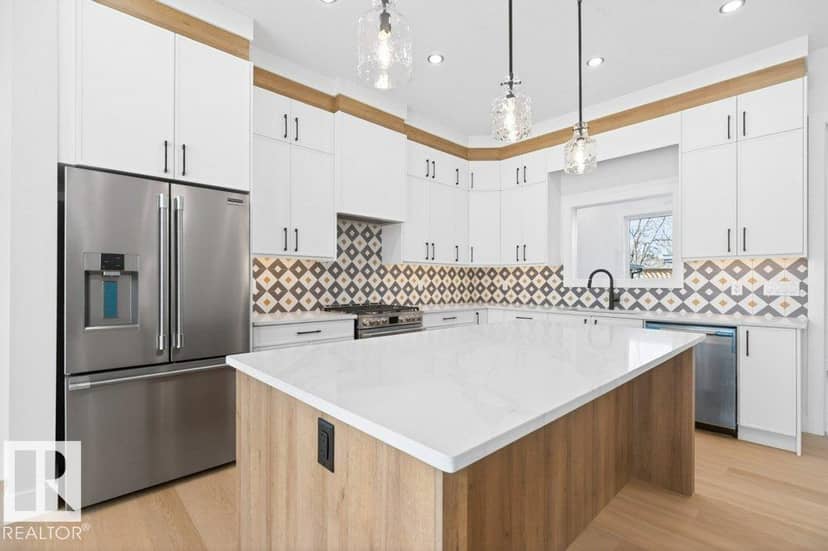 8506 148 ST NW — photo 16 of 40