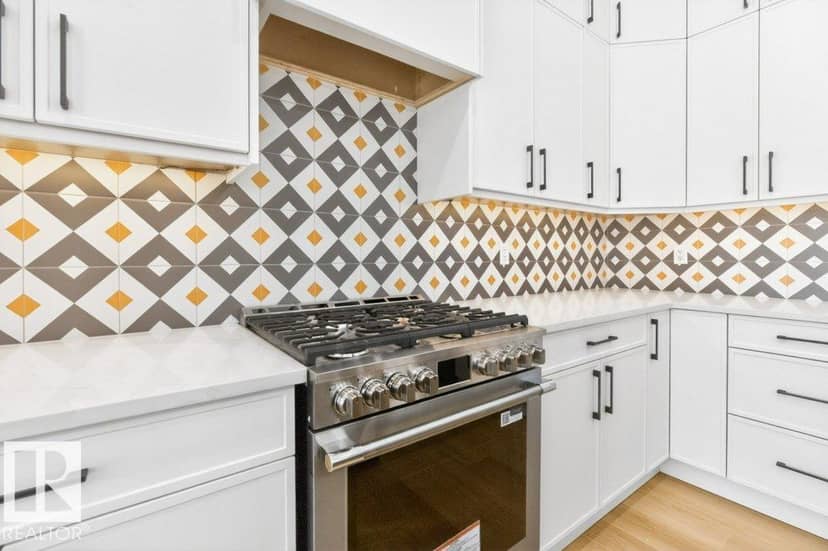 8506 148 ST NW — photo 21 of 40