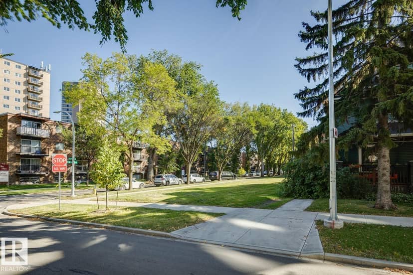 8925 100 ST NW, Edmonton, photo 4
