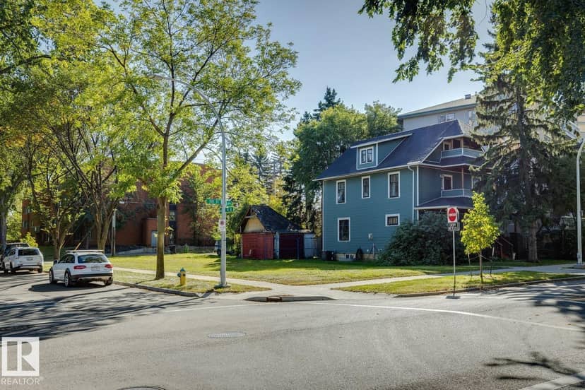 8925 100 ST NW — photo 9 of 28