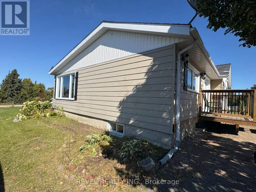 1198 Nahma Road, Cochrane, photo 2
