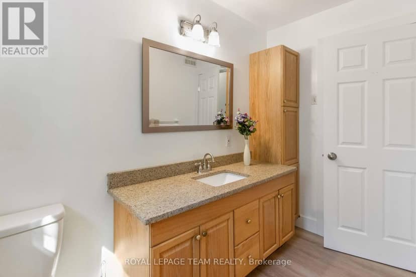 204B Hawkins Drive — photo 32 of 40