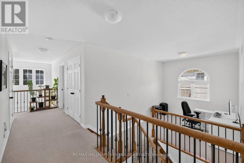 531 Dalewood Crescent — photo 17 of 40