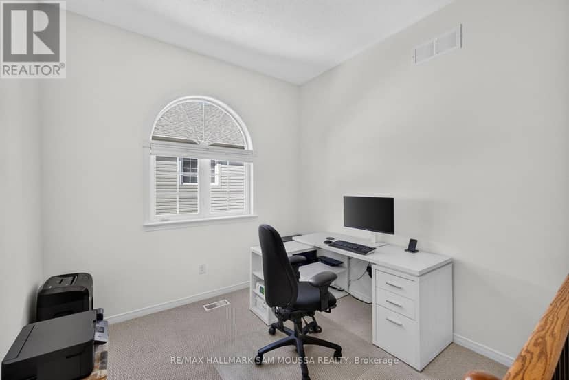 531 Dalewood Crescent — photo 18 of 40
