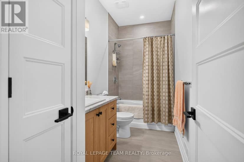 816 Namur Street — photo 6 of 39