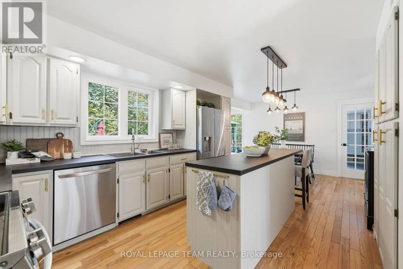 10493 St John Street — photo 10 of 40