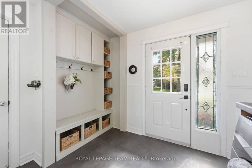 10493 St John Street — photo 23 of 40
