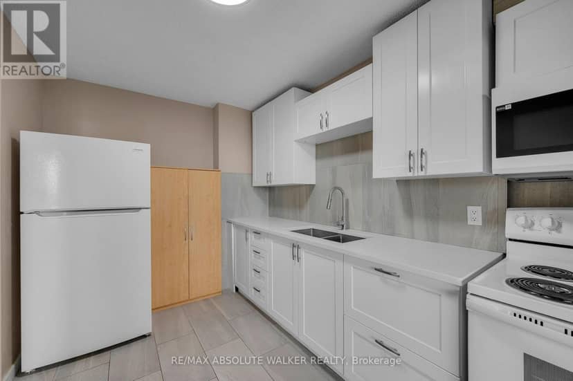 1709 - 665 Bathgate Drive — photo 10 of 26