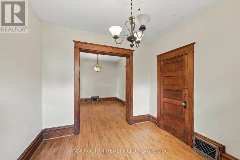 204 Compton Avenue — photo 9 of 40