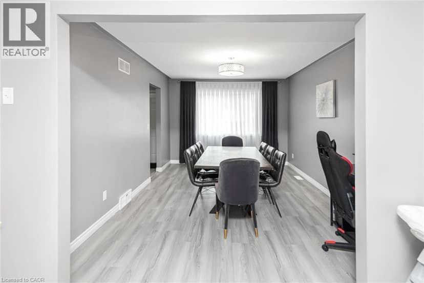 42 SATURN Road — photo 10 of 40
