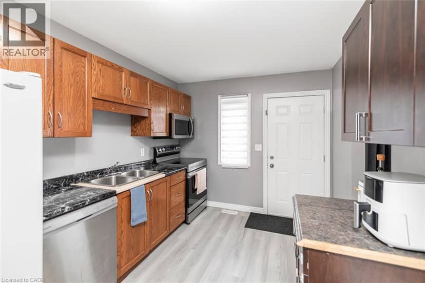 42 SATURN Road — photo 13 of 40