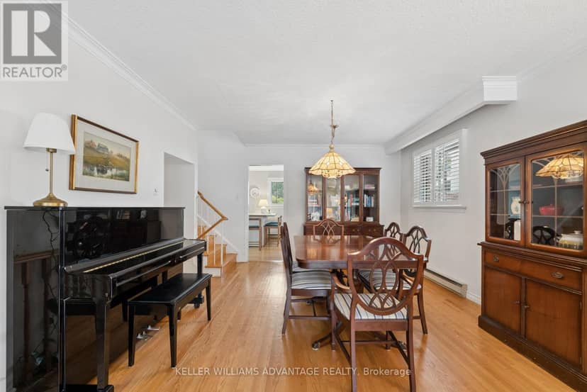 128 Holmcrest Trail, Toronto, photo 4