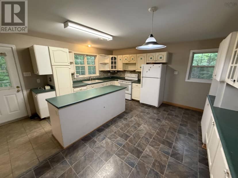 71 Audrey Drive — photo 15 of 39