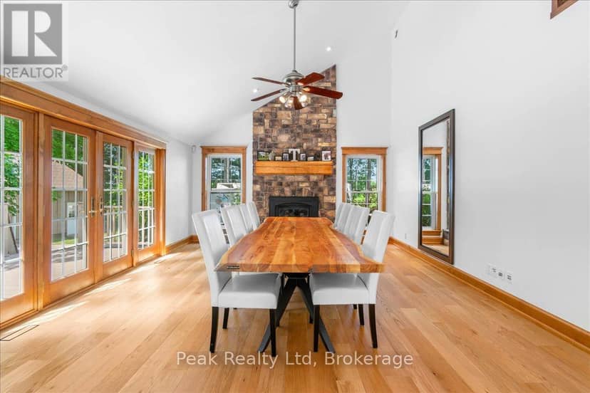 218 Wilson Avenue — photo 9 of 40