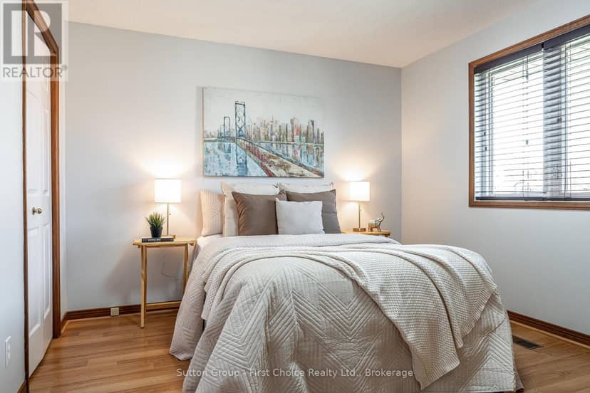 67 Napier Street — photo 14 of 38