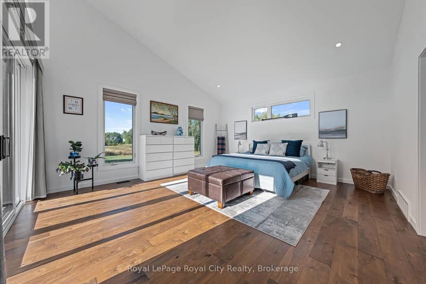 103 Ugovsek Crescent — photo 13 of 39