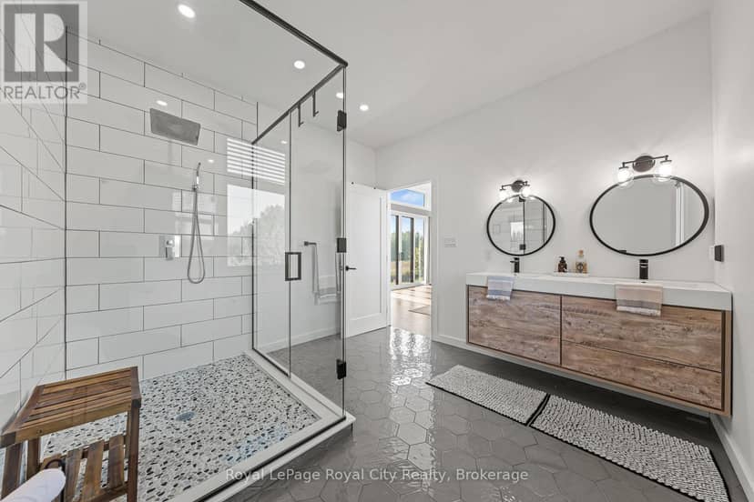 103 Ugovsek Crescent — photo 16 of 39