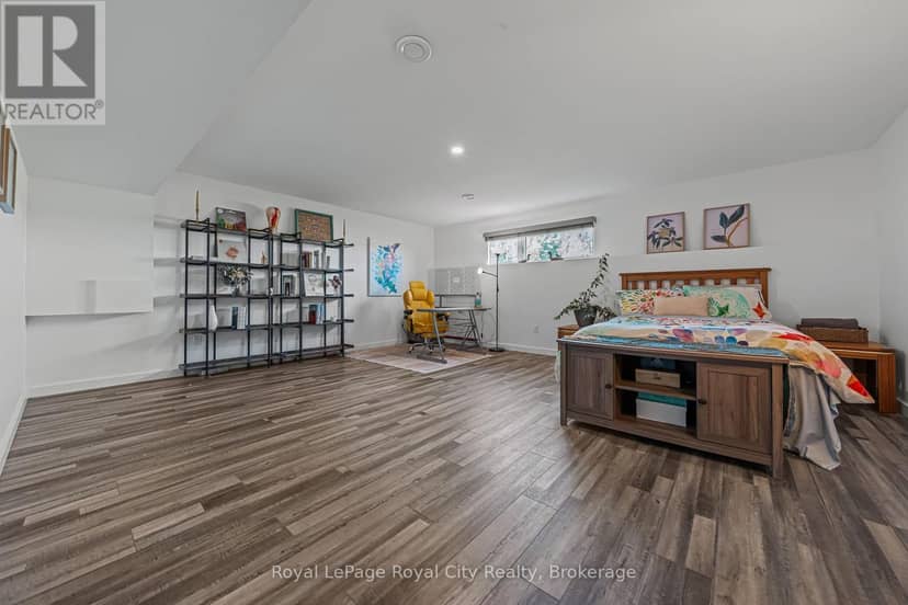 103 Ugovsek Crescent — photo 22 of 39