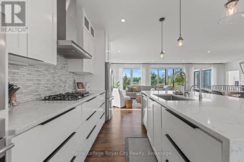 103 Ugovsek Crescent — photo 7 of 39