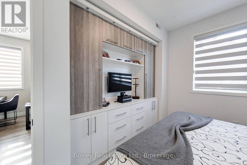102 - 10 Beausoleil Lane — photo 15 of 39