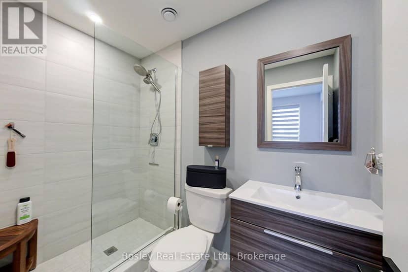 102 - 10 Beausoleil Lane — photo 16 of 39