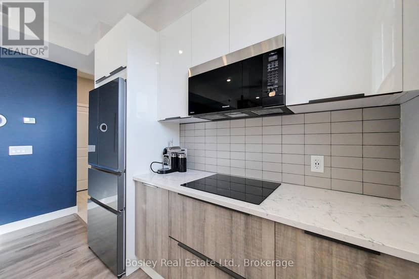 102 - 10 Beausoleil Lane — photo 6 of 39