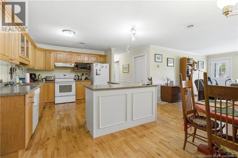185 Reynolds Street Unit# 14 — photo 14 of 27