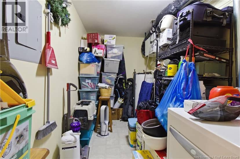 185 Reynolds Street Unit# 14 — photo 26 of 27