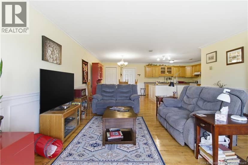 185 Reynolds Street Unit# 14 — photo 9 of 27