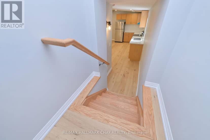 295 King Street N — photo 34 of 40
