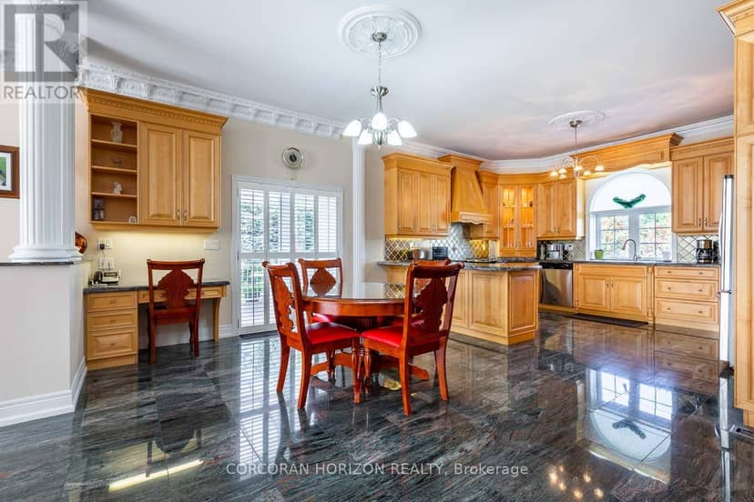 16 Rosegarden Drive, Brampton, photo 4