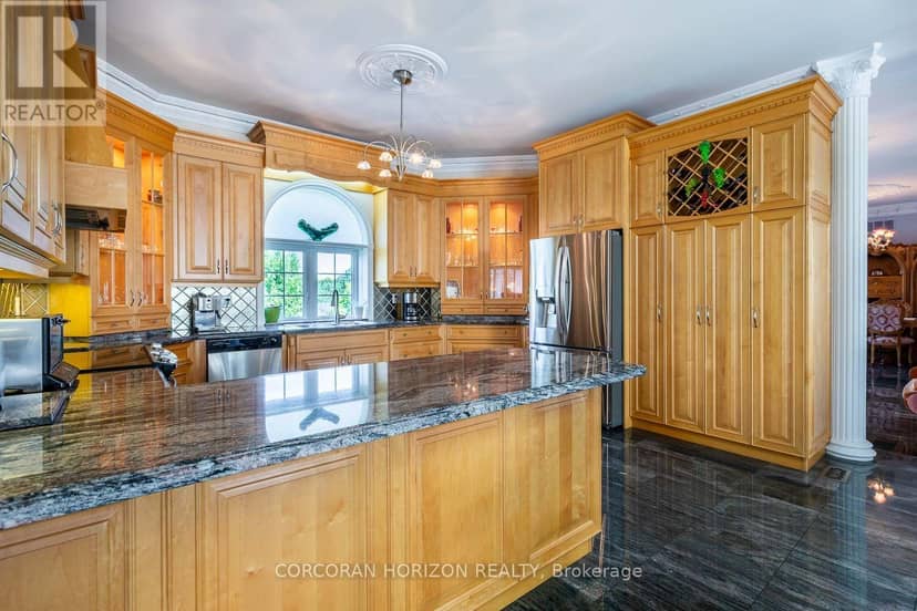 16 Rosegarden Drive, Brampton, photo 7