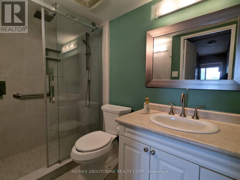 306 - 1359 White Oaks Boulevard — photo 11 of 37