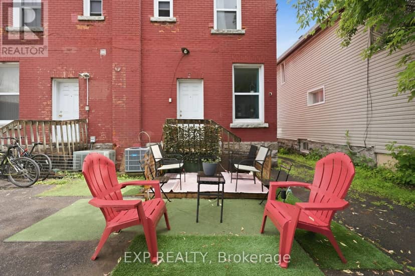 451 & 453 - 453 Catherine Street N — photo 37 of 37