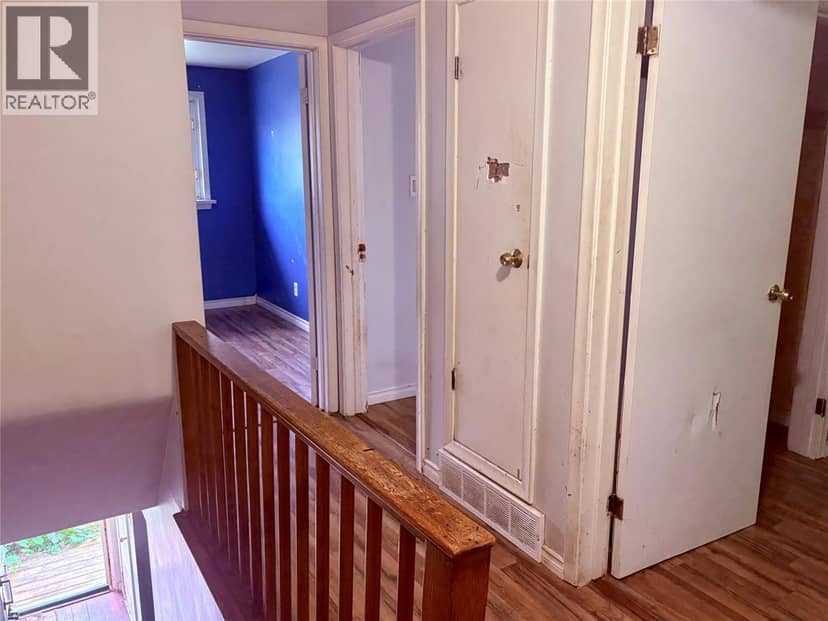 825 Elizabeth Avenue — photo 7 of 10