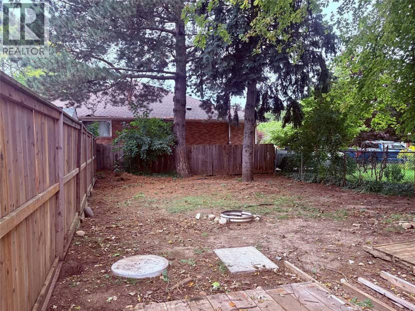 825 Elizabeth Avenue — photo 8 of 10