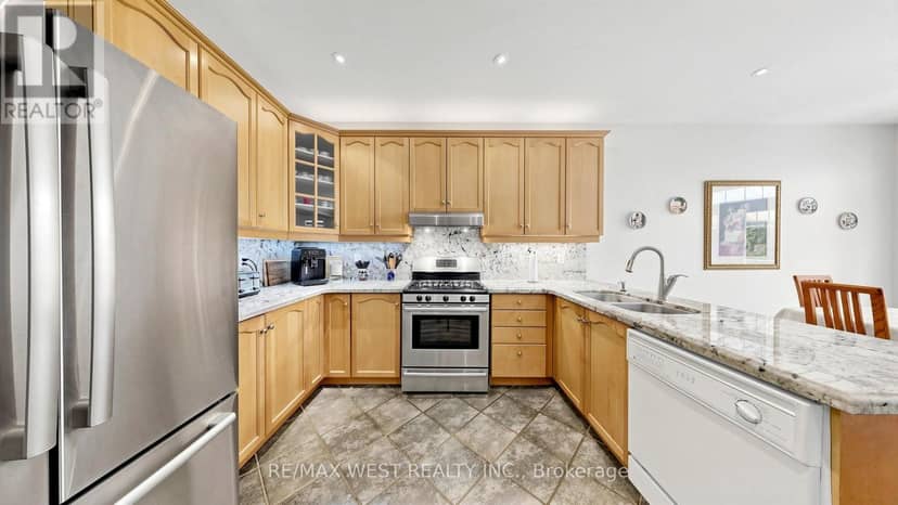 71 Gidleigh Park Crescent — photo 32 of 40