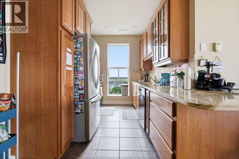 1225 RIVERSIDE DRIVE Unit# 801 — photo 9 of 40