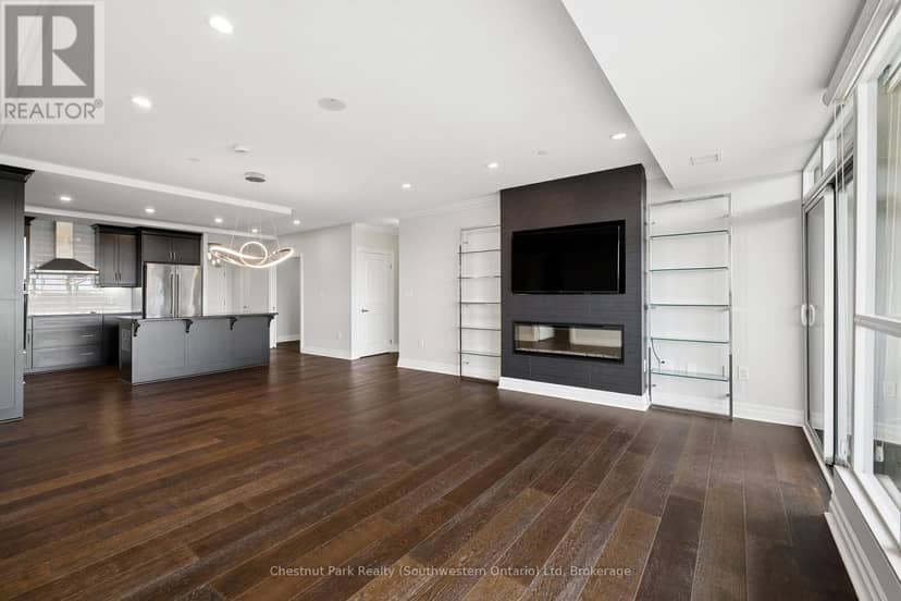 1503 - 150 Wellington Street E — photo 14 of 40