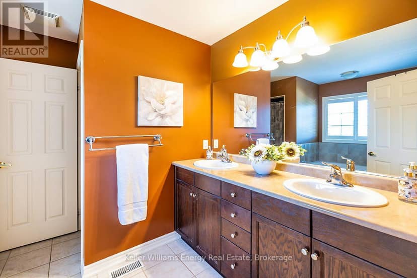 409 Harris Street — photo 25 of 40