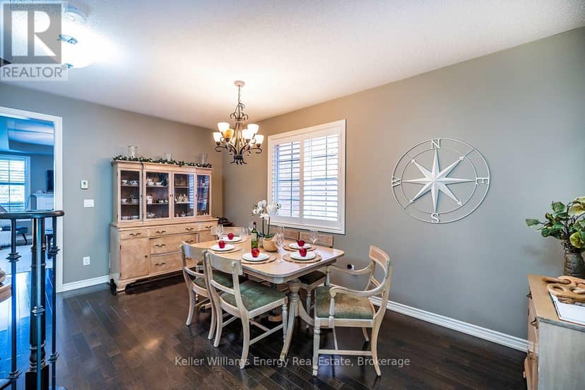 409 Harris Street — photo 7 of 40