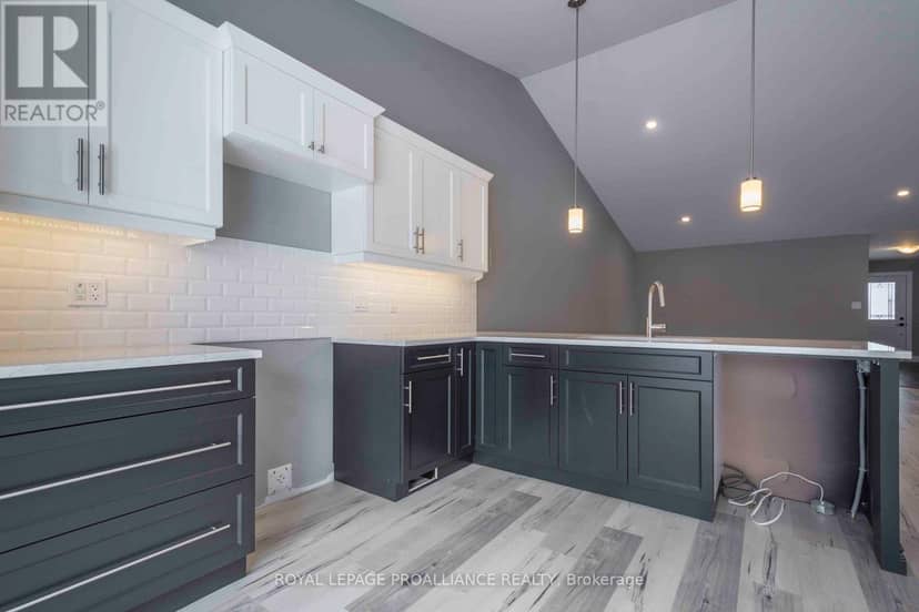 123 Farrington Crescent, Prince Edward County, photo 6