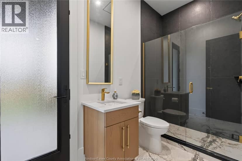 2549 MAYFAIR AVENUE South — photo 26 of 40