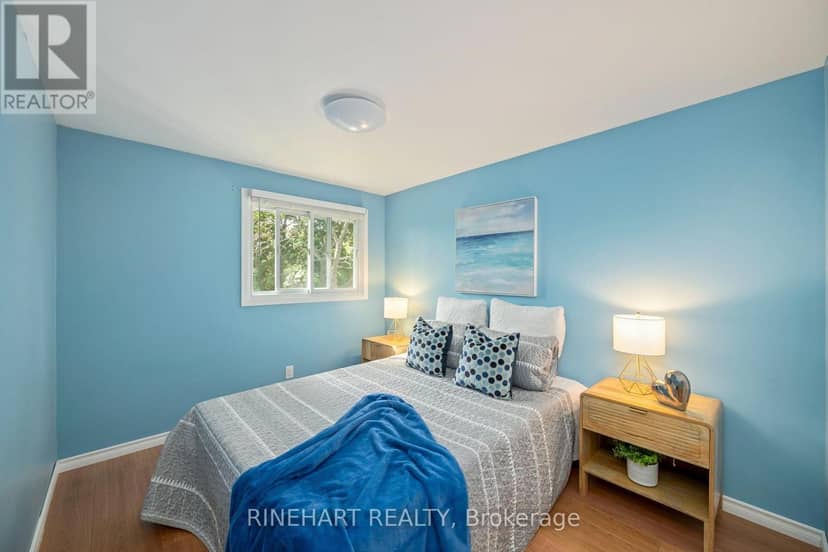 140 Paperbirch Crescent — photo 18 of 37