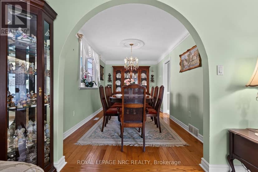 43 Brimley Crescent — photo 15 of 40