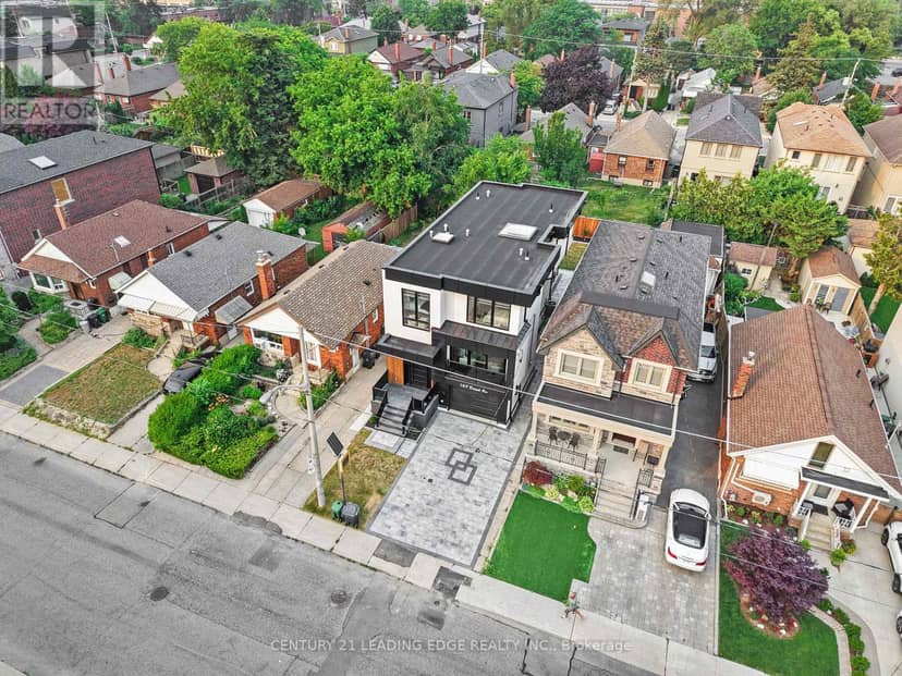 147 Durant Avenue, Toronto, photo 2