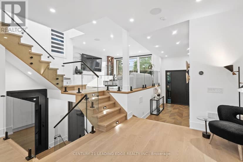 147 Durant Avenue, Toronto, photo 7