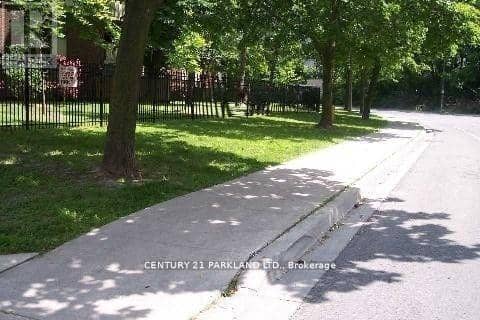 #215 - 5 Massey Square — photo 40 of 40